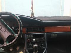 Photo of the vehicle Audi 100