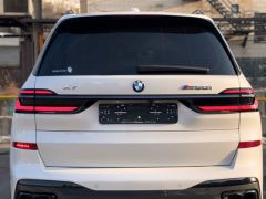 Photo of the vehicle BMW X7