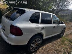 Photo of the vehicle Porsche Cayenne