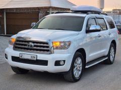 Фото авто Toyota Sequoia