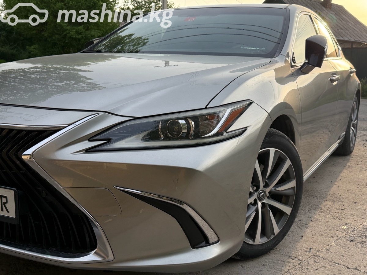 Lexus ES