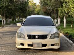 Фото авто Toyota Crown