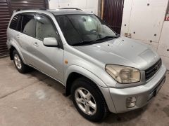 Сүрөт унаа Toyota RAV4