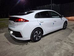 Photo of the vehicle Hyundai IONIQ