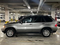 Photo of the vehicle BMW X5