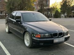 Photo of the vehicle BMW 5 Series