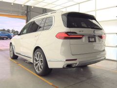 Фото авто BMW X7