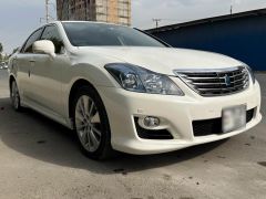 Фото авто Toyota Crown