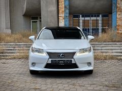 Photo of the vehicle Lexus ES