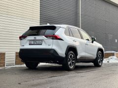 Сүрөт унаа Toyota RAV4