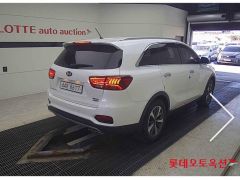 Сүрөт унаа Kia Sorento