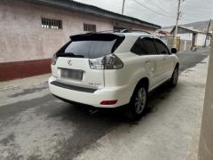 Photo of the vehicle Lexus RX