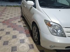 Photo of the vehicle Toyota Ist