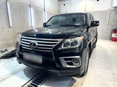 Photo of the vehicle Lexus LX