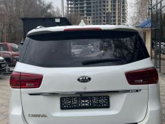 Фото авто Kia Carnival