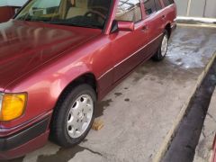 Сүрөт унаа Mercedes-Benz W124