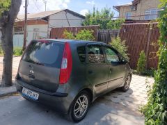 Сүрөт унаа Mitsubishi Colt