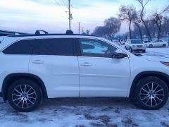 Сүрөт унаа Toyota Highlander