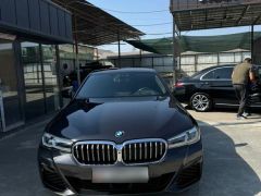 Photo of the vehicle BMW 5 Series