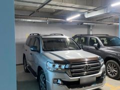 Сүрөт унаа Toyota Land Cruiser