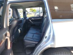 Photo of the vehicle Lexus GX