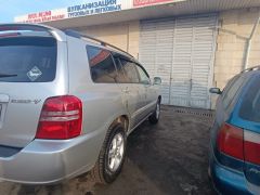 Сүрөт унаа Toyota Kluger