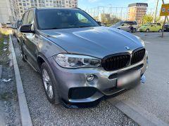 Photo of the vehicle BMW X5