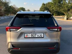 Сүрөт унаа Toyota RAV4