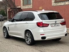 Photo of the vehicle BMW X5