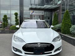 Сүрөт унаа Tesla Model S