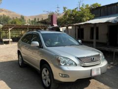 Photo of the vehicle Lexus RX