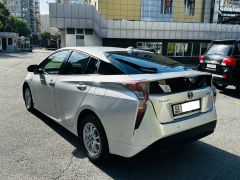 Фото авто Toyota Prius