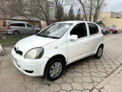 Сүрөт унаа Toyota Vitz