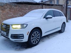 Photo of the vehicle Audi Q7