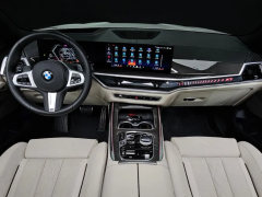 Фото авто BMW X7