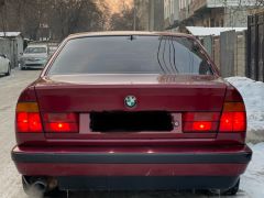 Photo of the vehicle BMW 5 Series