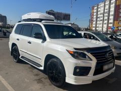 Photo of the vehicle Lexus LX