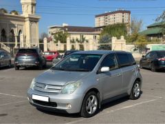 Photo of the vehicle Toyota Ist