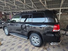 Photo of the vehicle Toyota Land Cruiser