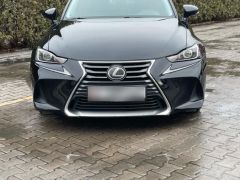 Photo of the vehicle Lexus IS