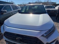 Сүрөт унаа Toyota RAV4