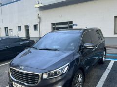 Photo of the vehicle Kia Carnival