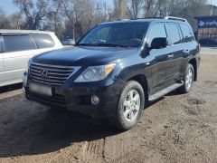 Photo of the vehicle Lexus LX