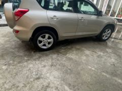 Сүрөт унаа Toyota RAV4