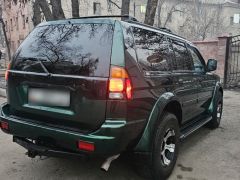 Сүрөт унаа Mitsubishi Montero Sport