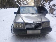 Photo of the vehicle Mercedes-Benz W124