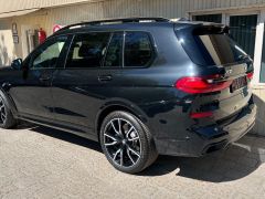 Photo of the vehicle BMW X7