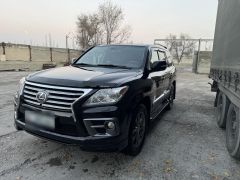 Photo of the vehicle Lexus LX