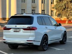 Photo of the vehicle BMW X7