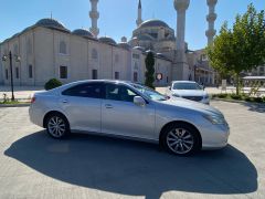 Photo of the vehicle Lexus ES